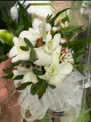 Corsage 47